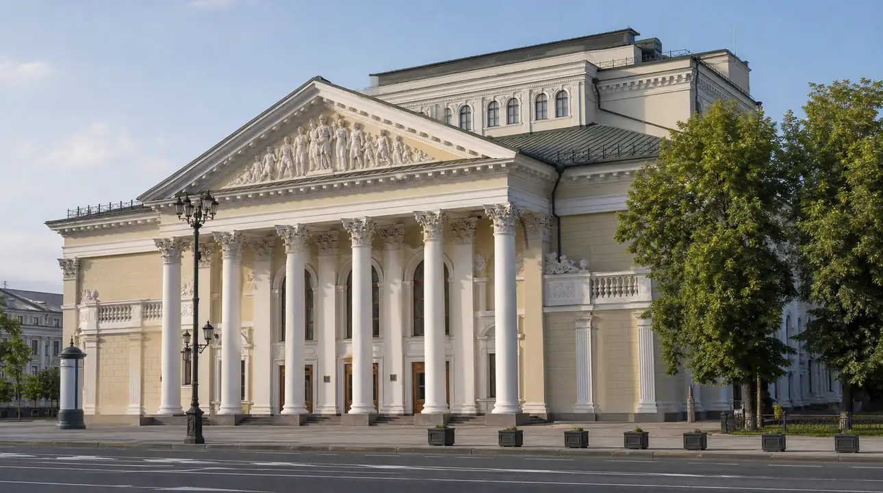 Реконструкция кинотеатра «Аврора» в Краснодаре вышла на основной этап: роют котлован и укрепляют конструкции